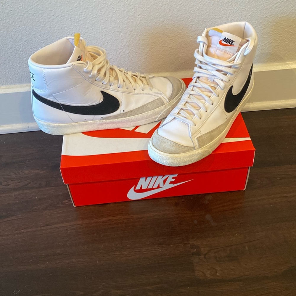 Men’s Nike Blazers-White/Black-Sz. 10.5